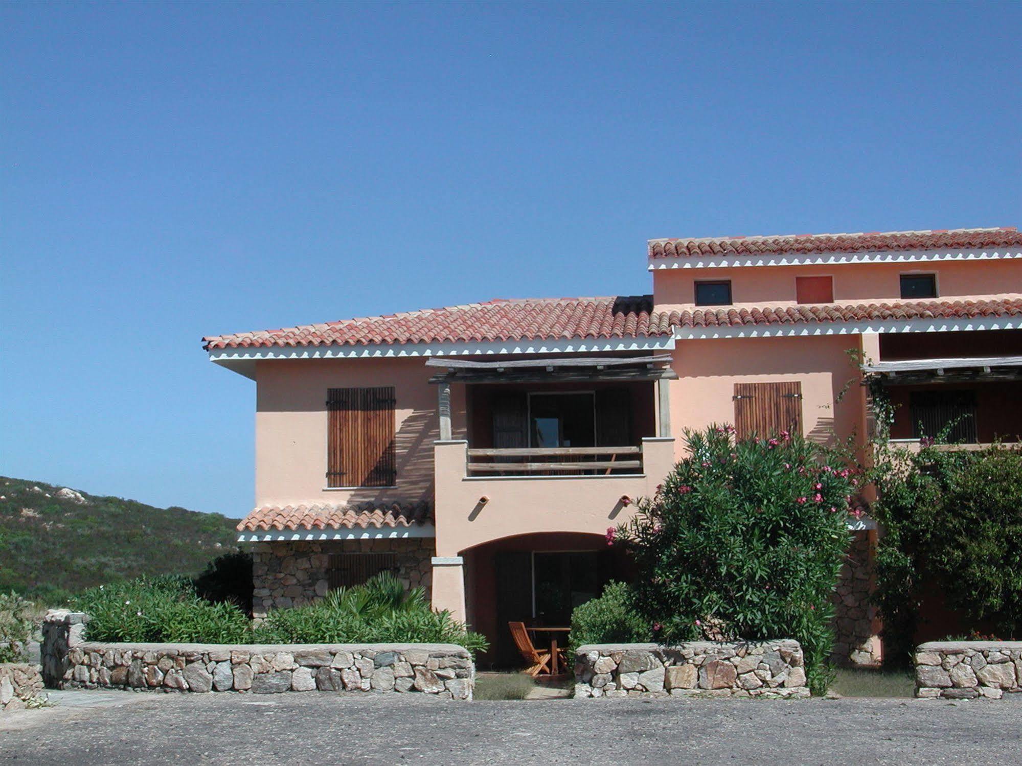 Residence Spiaggia Bianca Golfo Aranci Luaran gambar